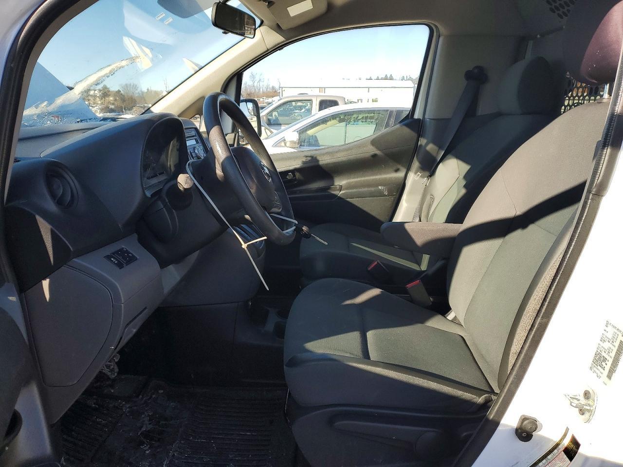 2015 Nissan Nv200 2.5S - Фото 7