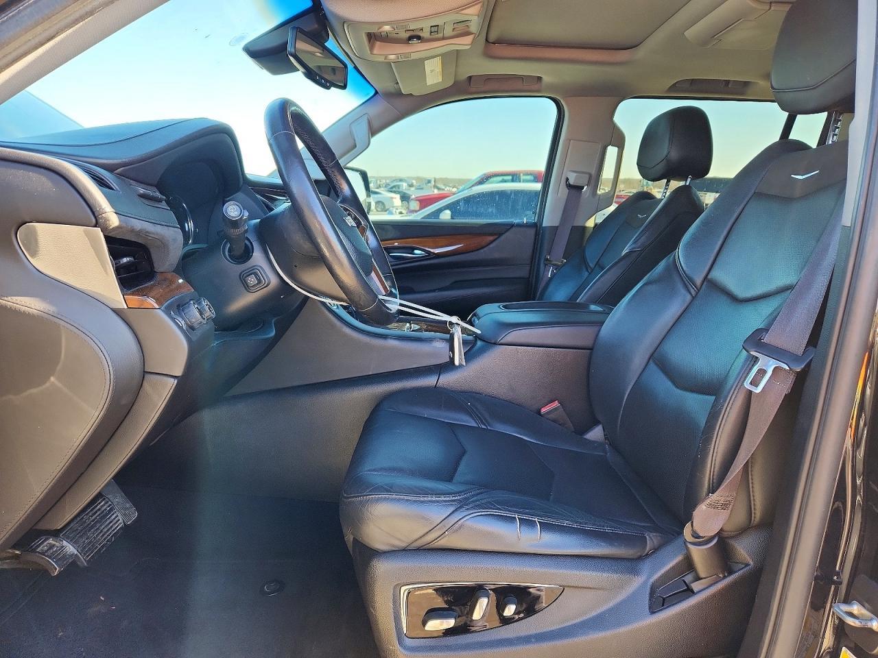 2016 Cadillac Escalade Esv Luxury - Image 7