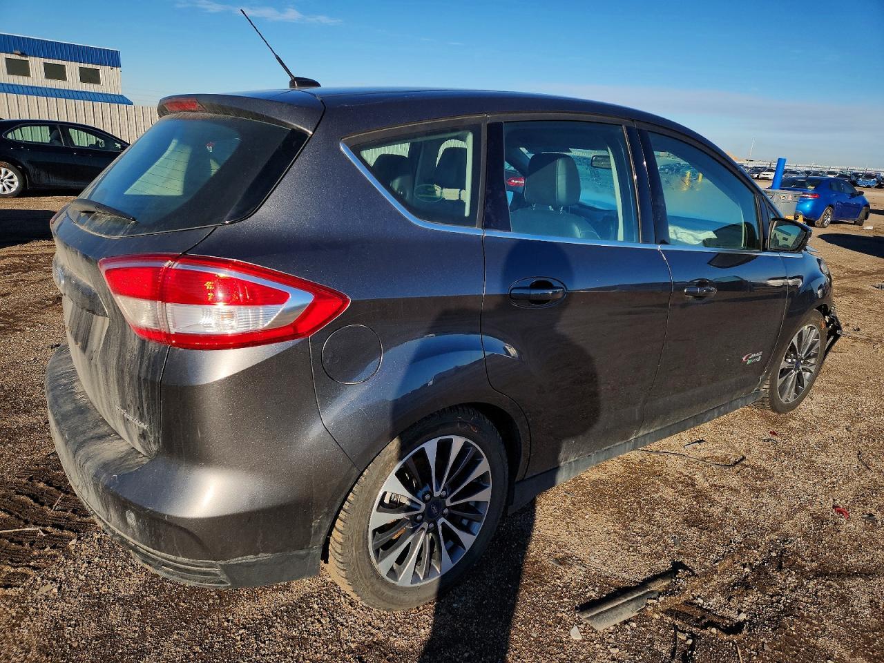 2017 Ford C-Max Titanium - Image 3