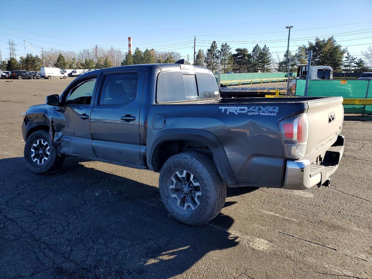 2023 Toyota Tacoma Double Cab - Image 2