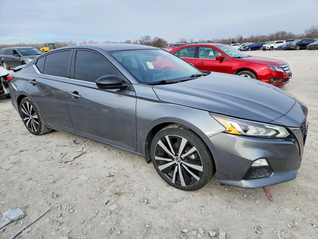 2022 Nissan Altima Sr - Image 4
