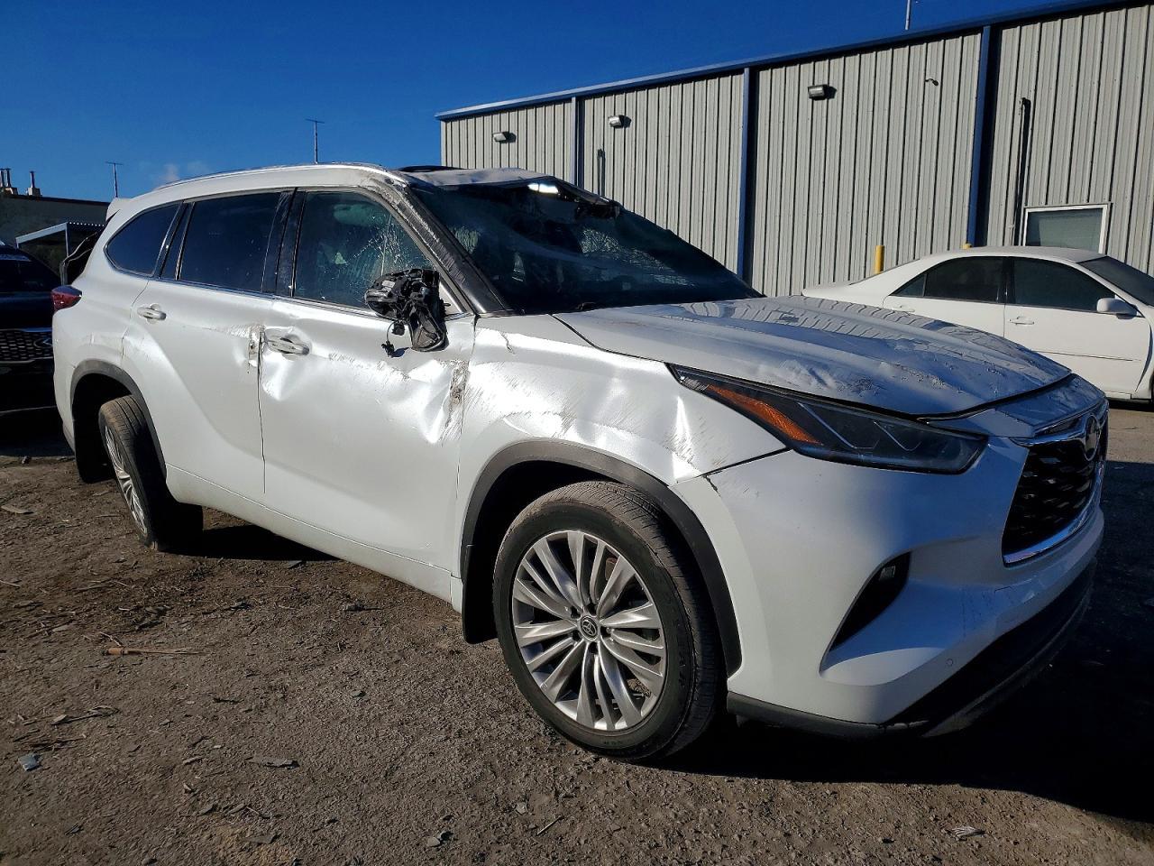 2023 Toyota Highlander Platinum - Фото 4