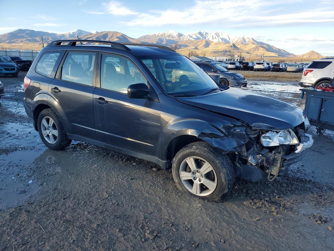 2013 Subaru Forester 2.5X - Фото 4