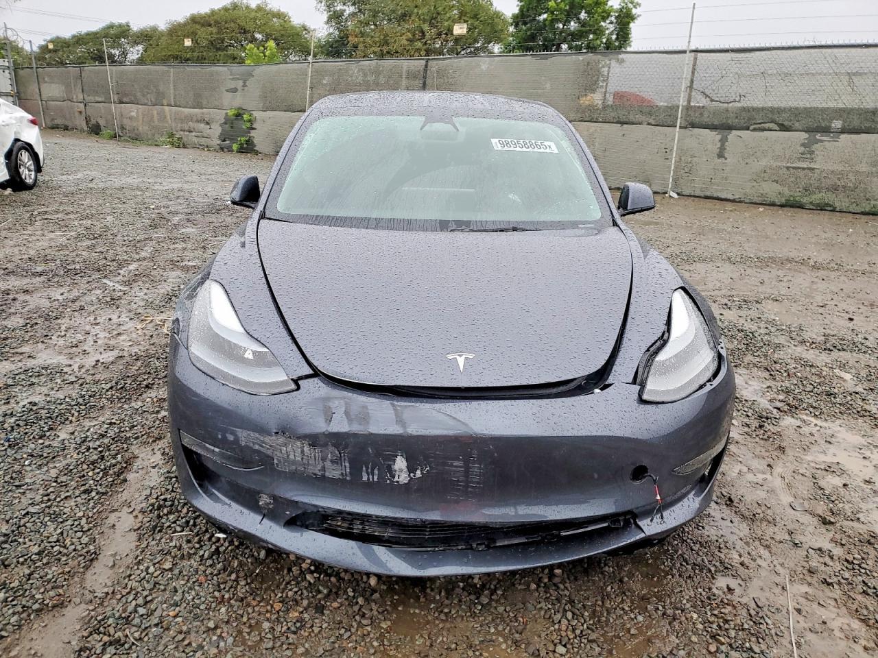 2023 Tesla Model 3 - Фото 5
