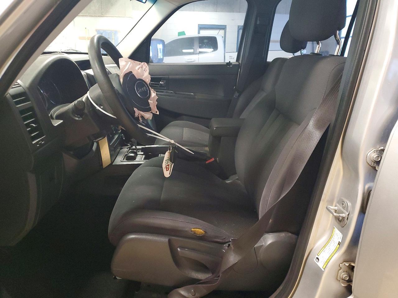 2011 Jeep Liberty Sport - Фото 7