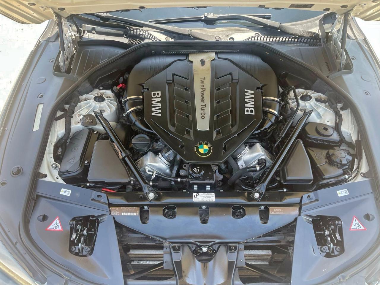 2010 BMW 750 Li - Фото 7