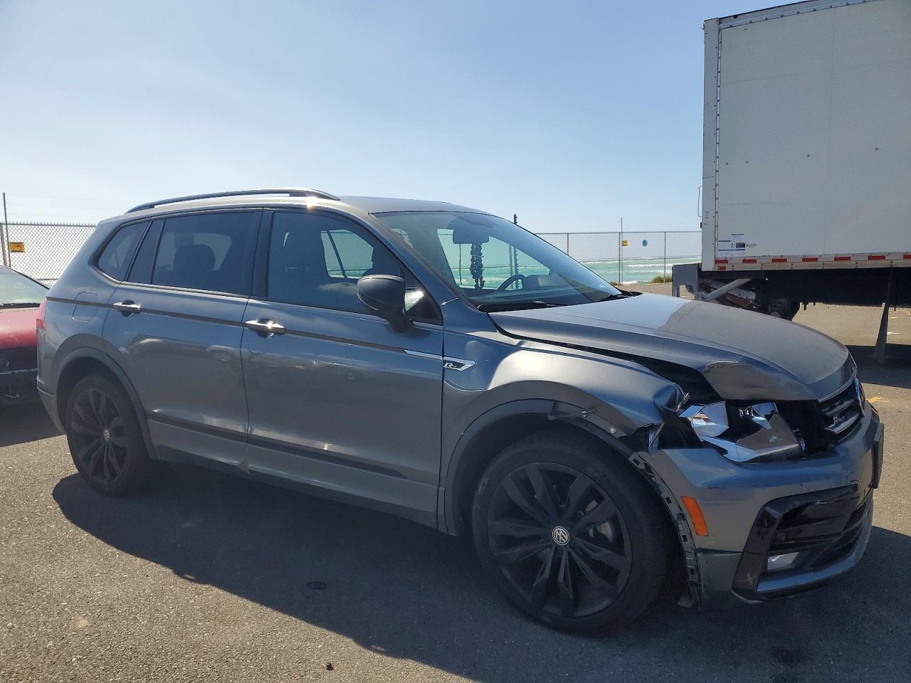 2021 Volkswagen Tiguan Se - Фото 4