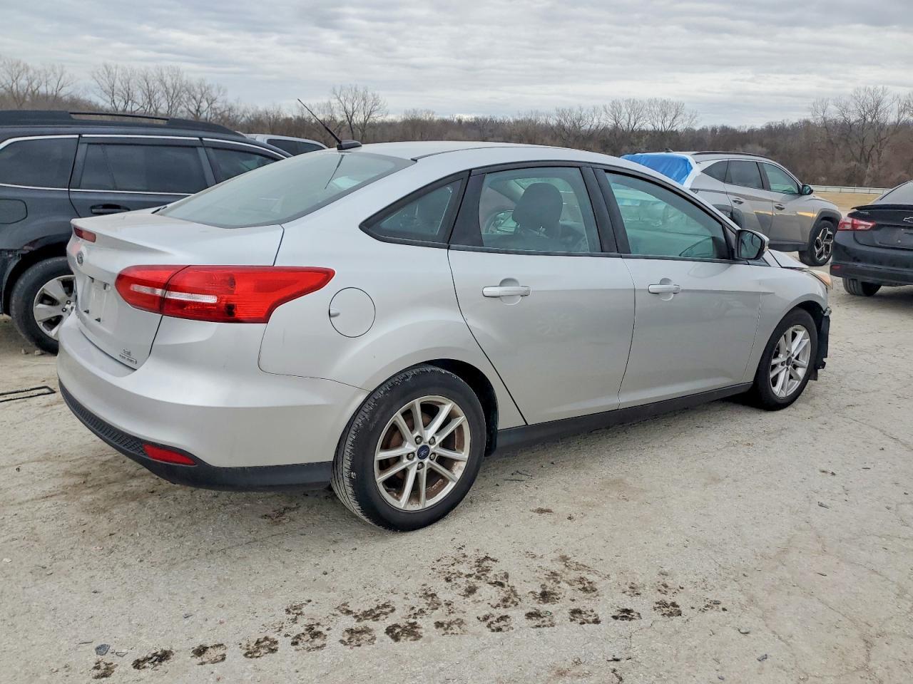 2016 Ford Focus Se - Image 3