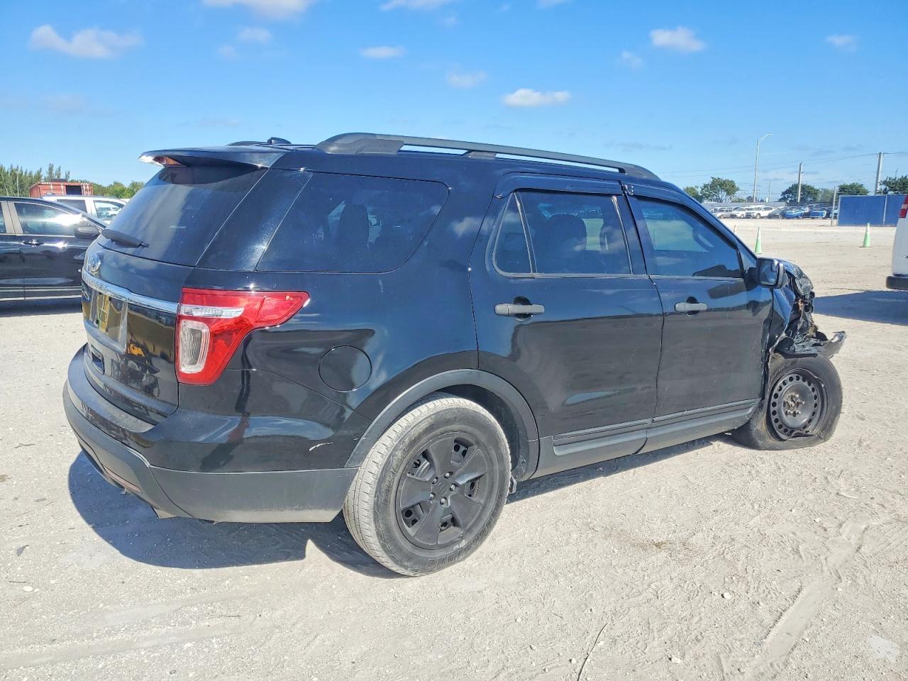 2012 Ford Explorer - Фото 3