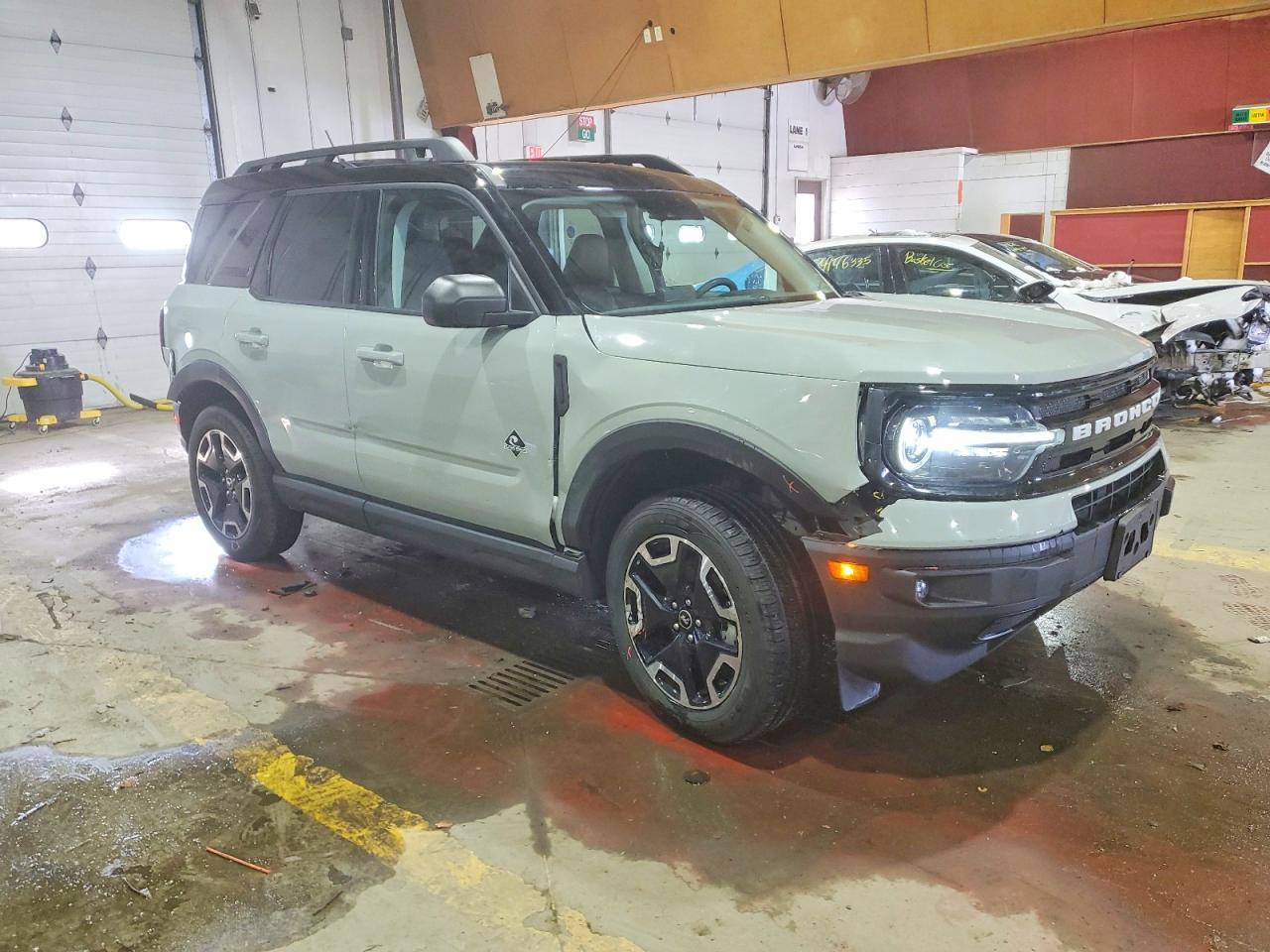 2024 Ford Bronco Sport Outer Banks - Image 4
