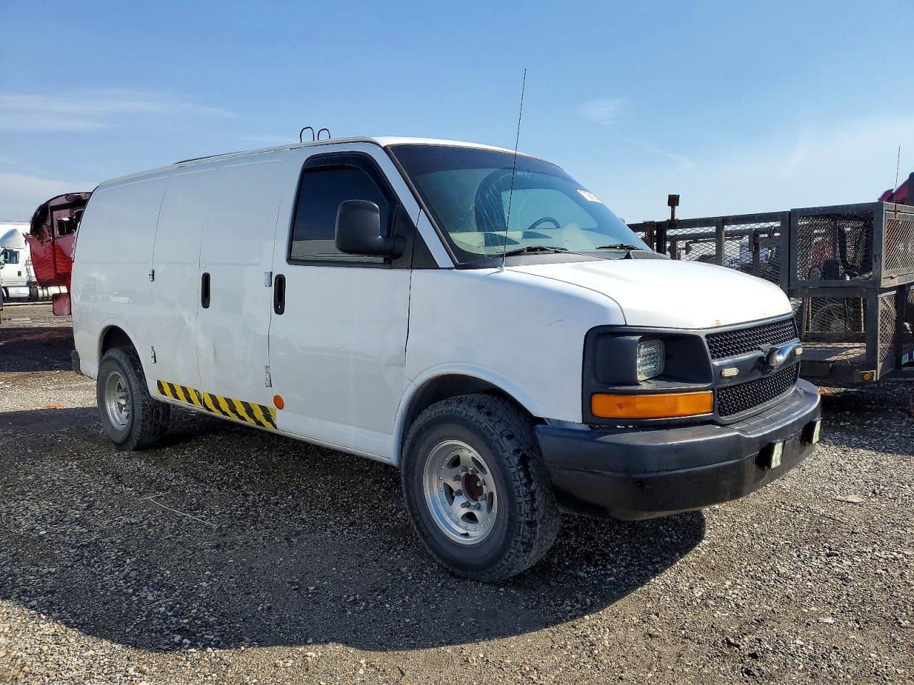 2013 Chevrolet Express G2500 - Фото 4