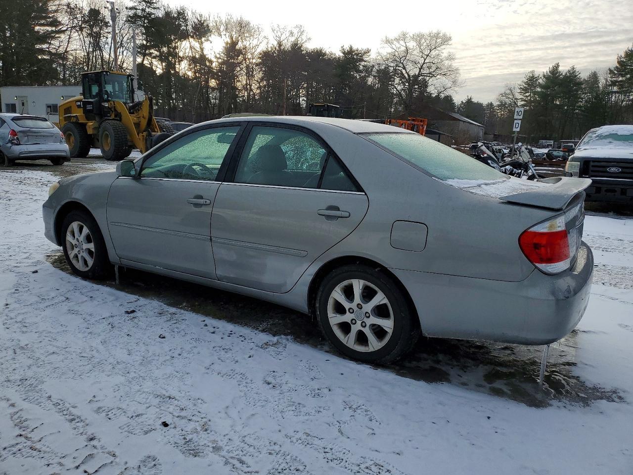 2006 Toyota Camry Le - Фото 2