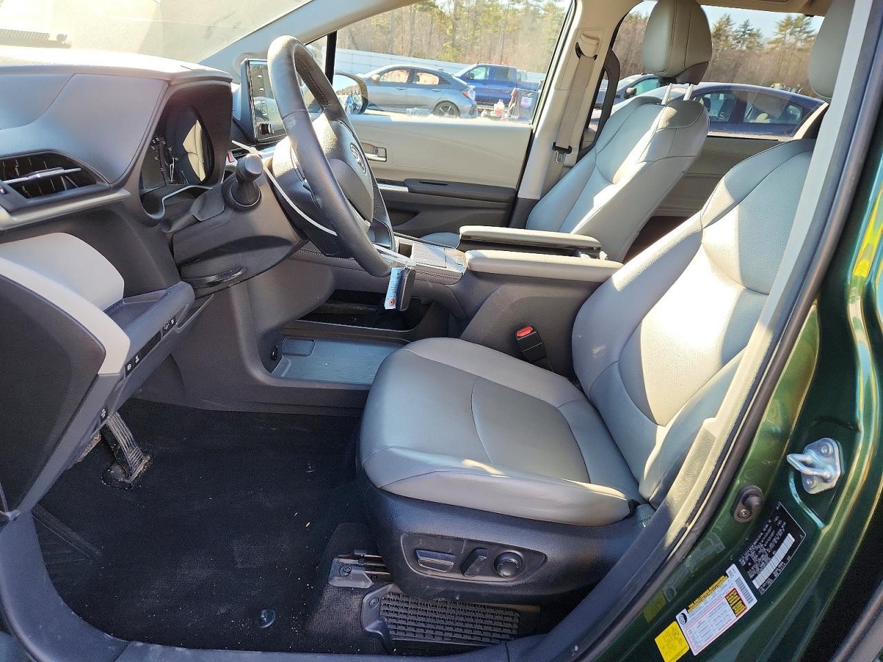 2023 Toyota Sienna Xle - Фото 7