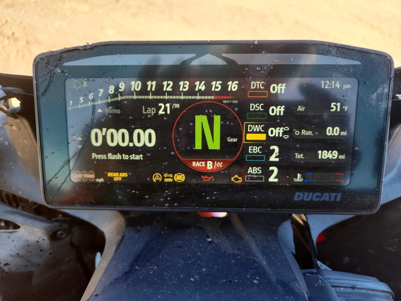 2025 Ducati Panigale V4 - Image 7