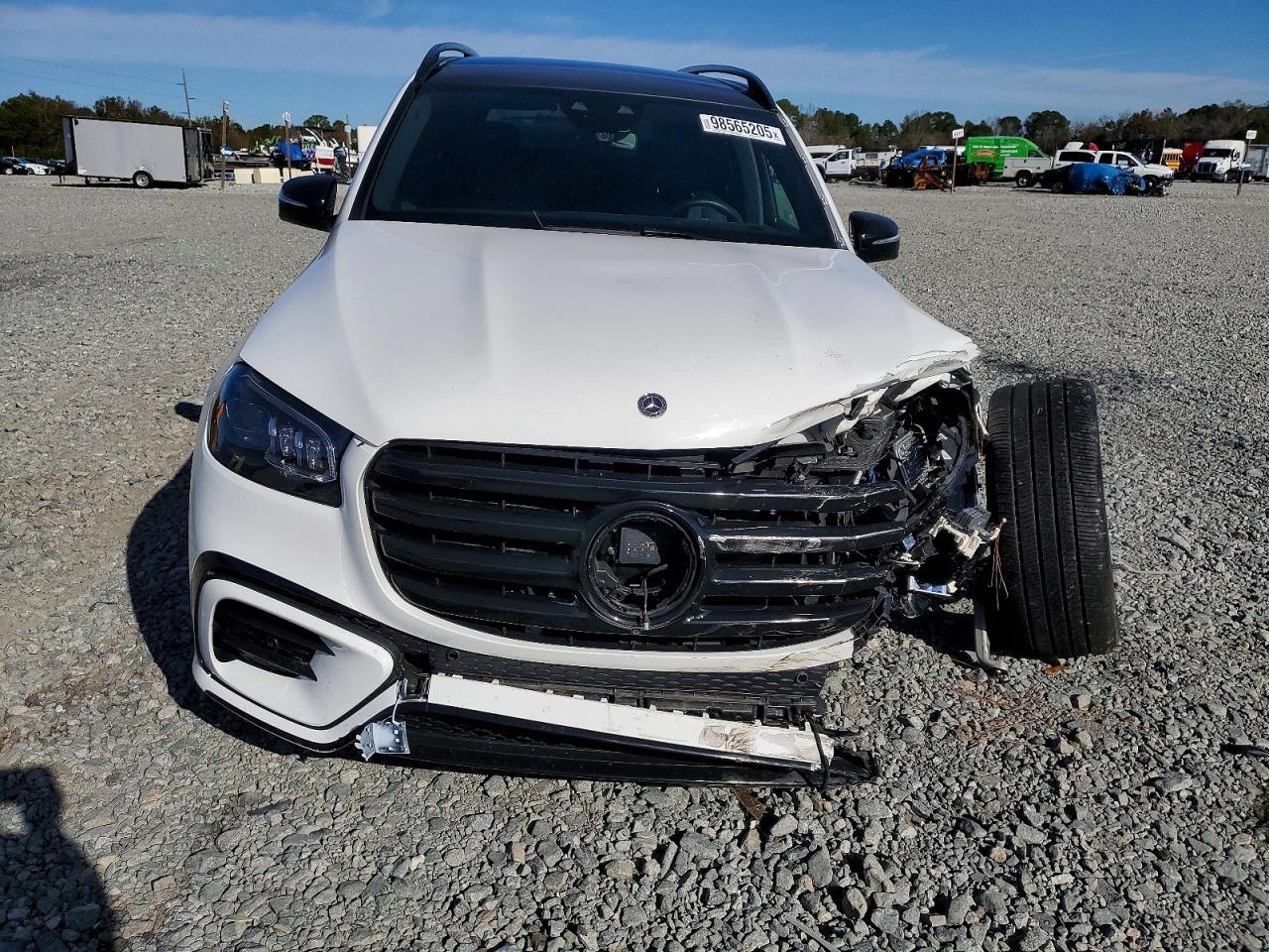 2025 Mercedes-Benz Gls 450 4Matic - Image 5