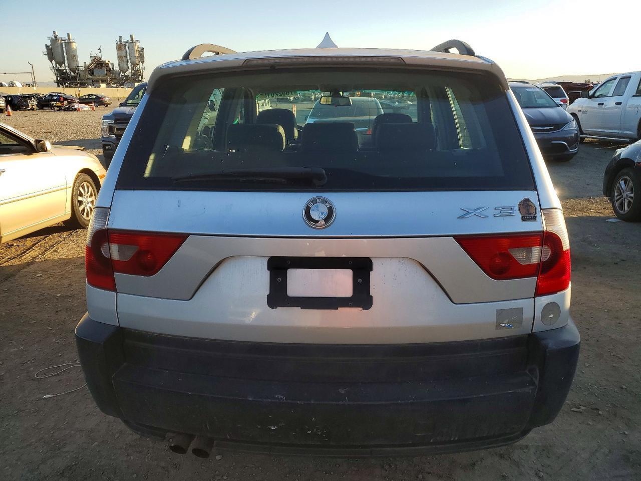 2005 BMW X3 3.0I - Фото 6