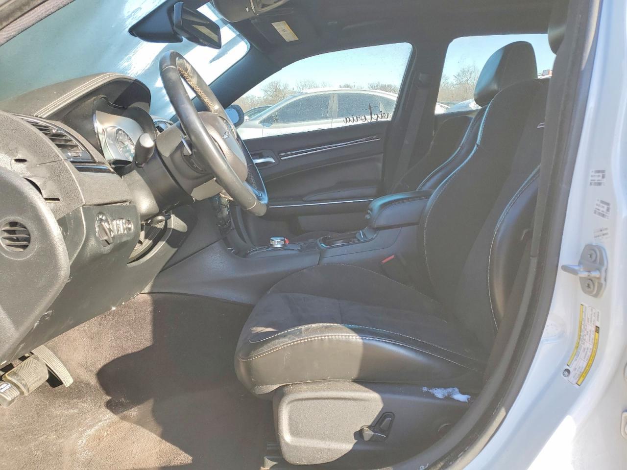 2018 Chrysler 300 S - Image 7