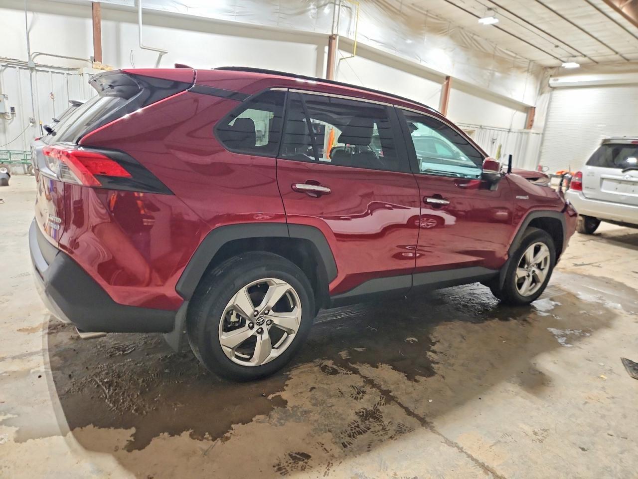 2021 Toyota Rav4 Limited - Фото 3