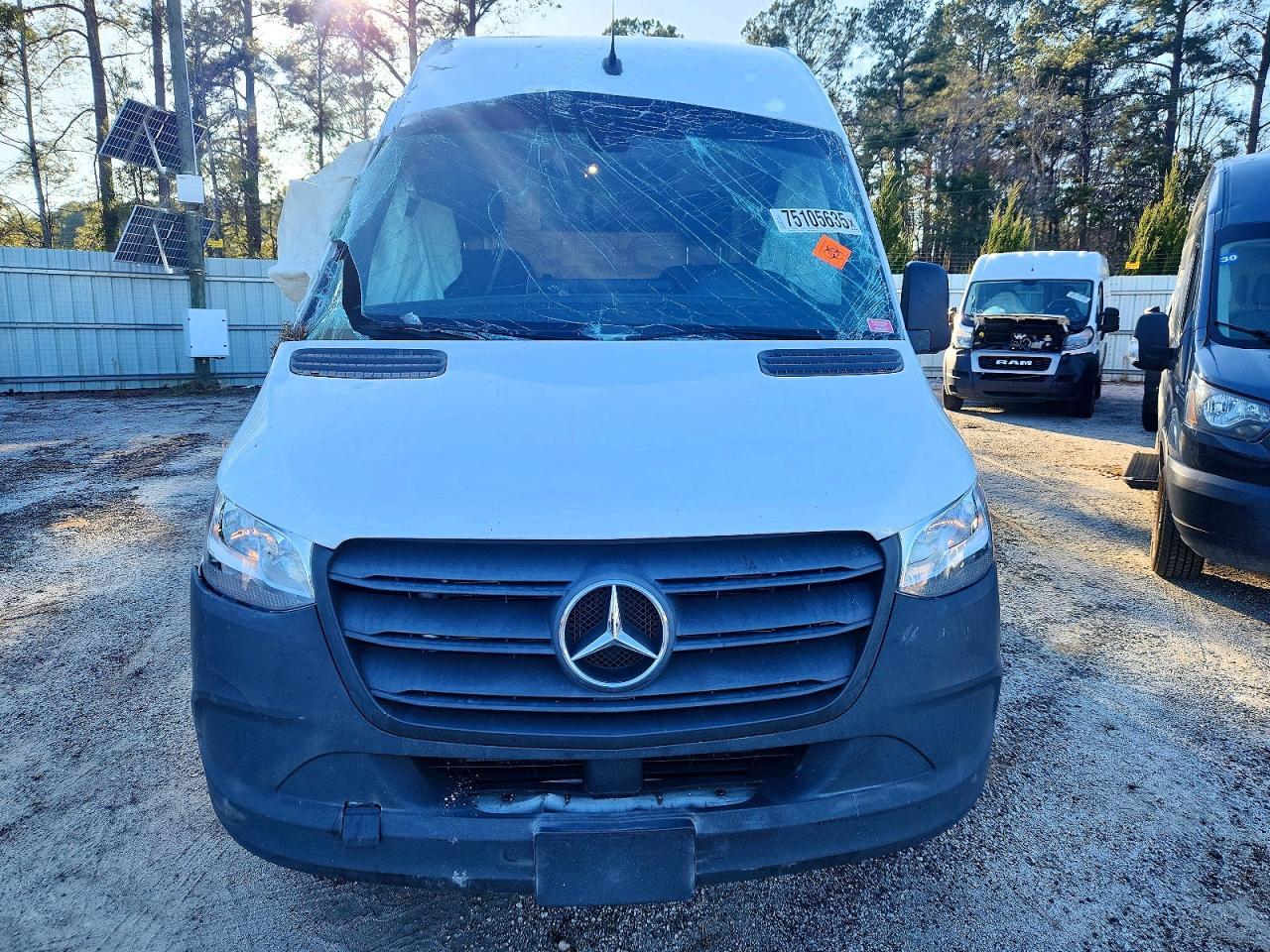 2023 Mercedes Benz Sprinter 2500 Delivery Van - Фото 5