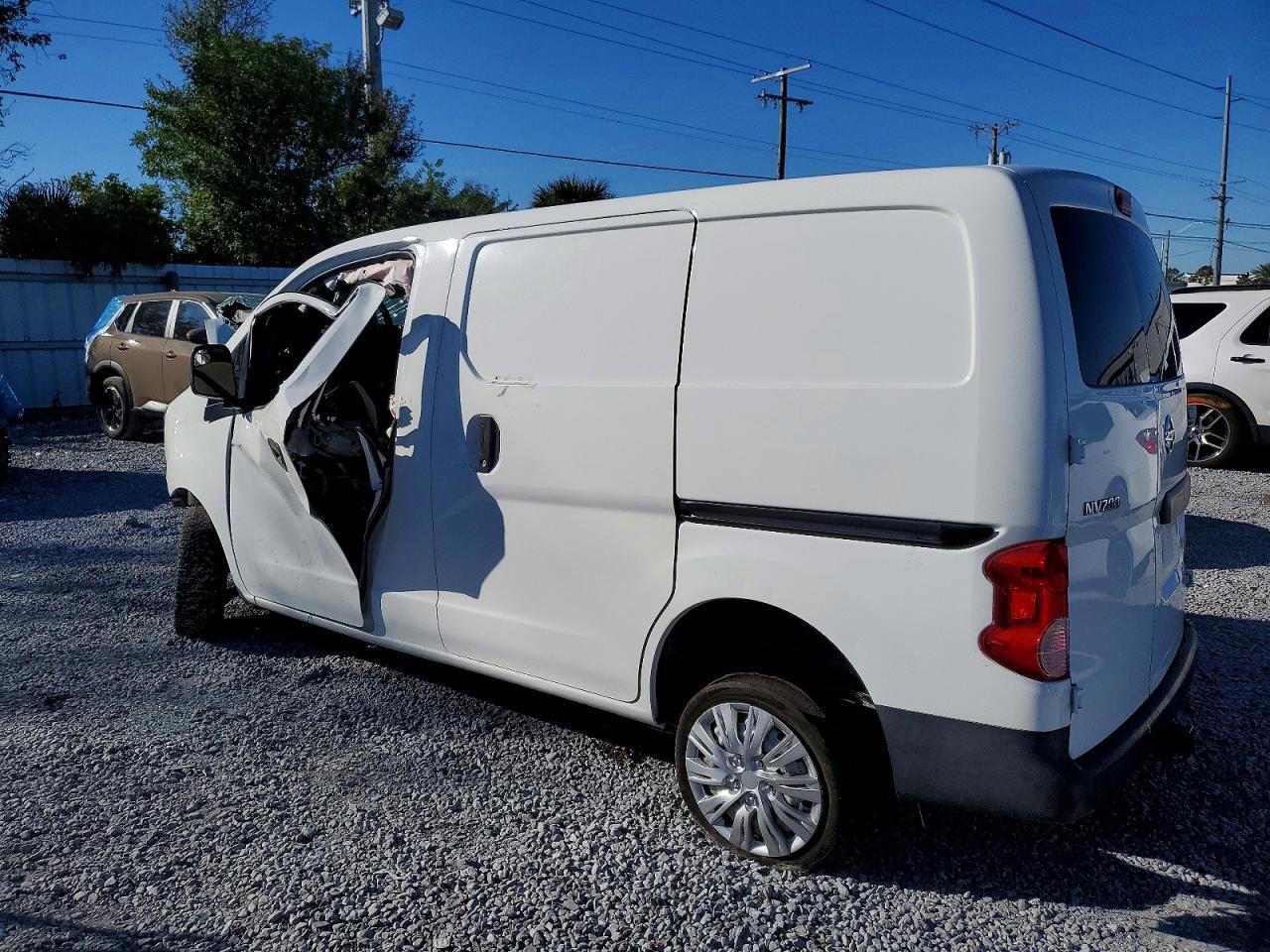 2016 Nissan Nv200 - Фото 2
