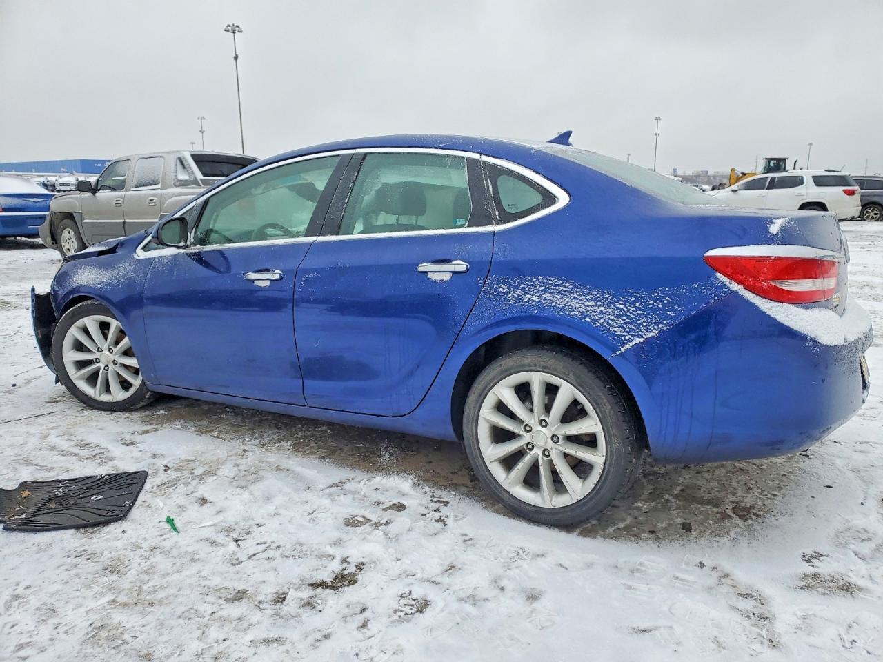 2014 Buick Verano - Image 2