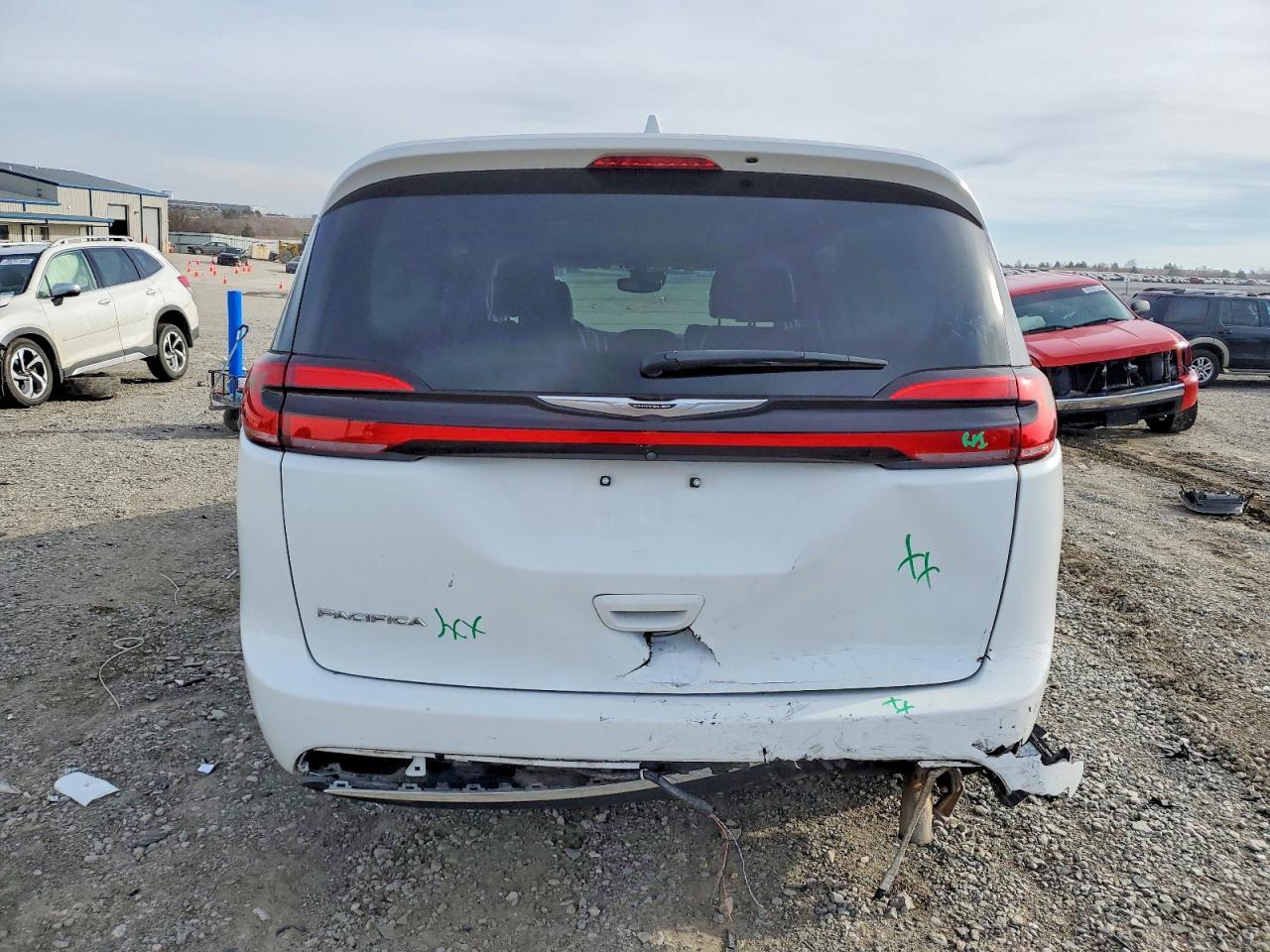 2022 Chrysler Pacifica Touring L - Image 6