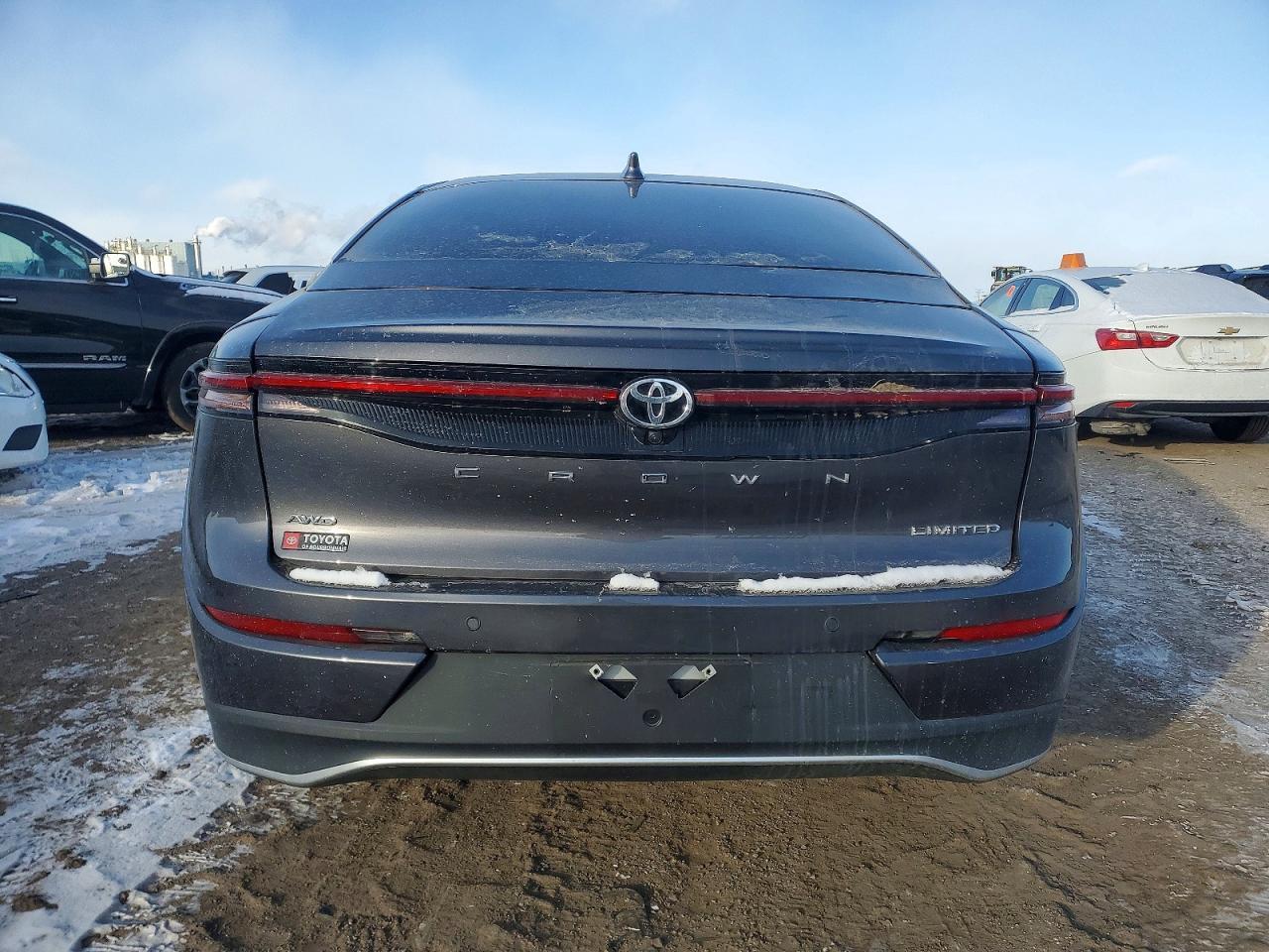 2023 Toyota Crown Limited - Image 6