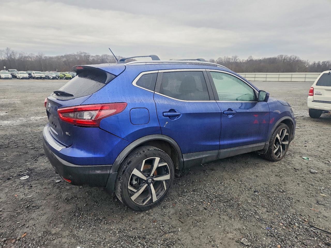 2020 Nissan Rogue Sport S - Фото 3