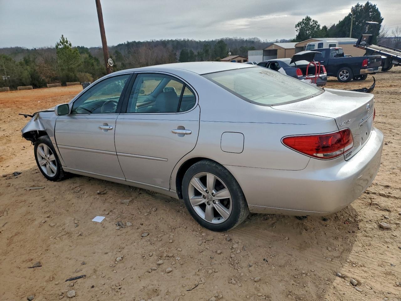 2005 Lexus Es 330 - Image 2
