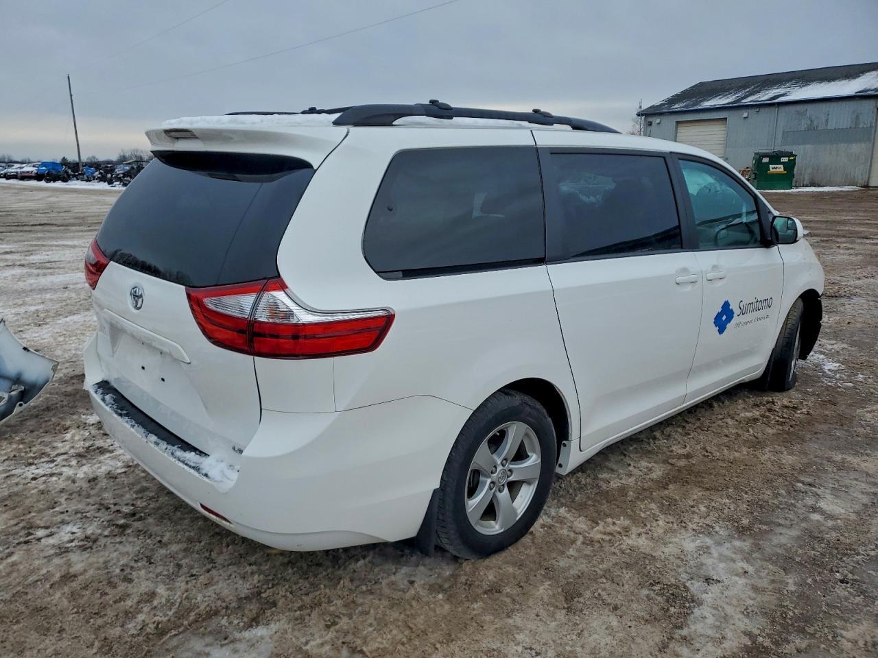 2017 Toyota Sienna Le - Фото 3