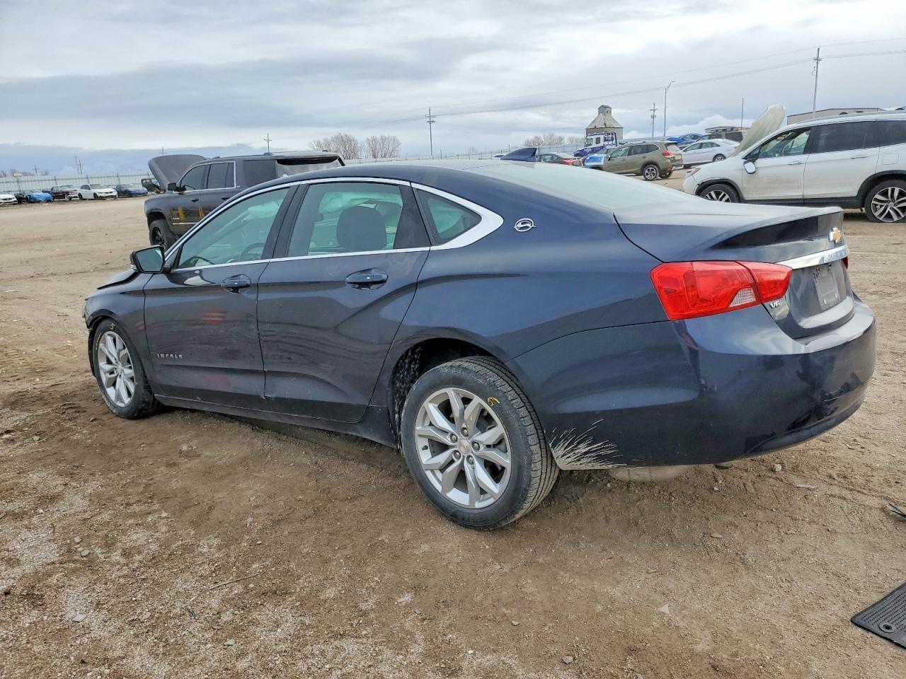 2019 Chevrolet Impala Lt - Image 2