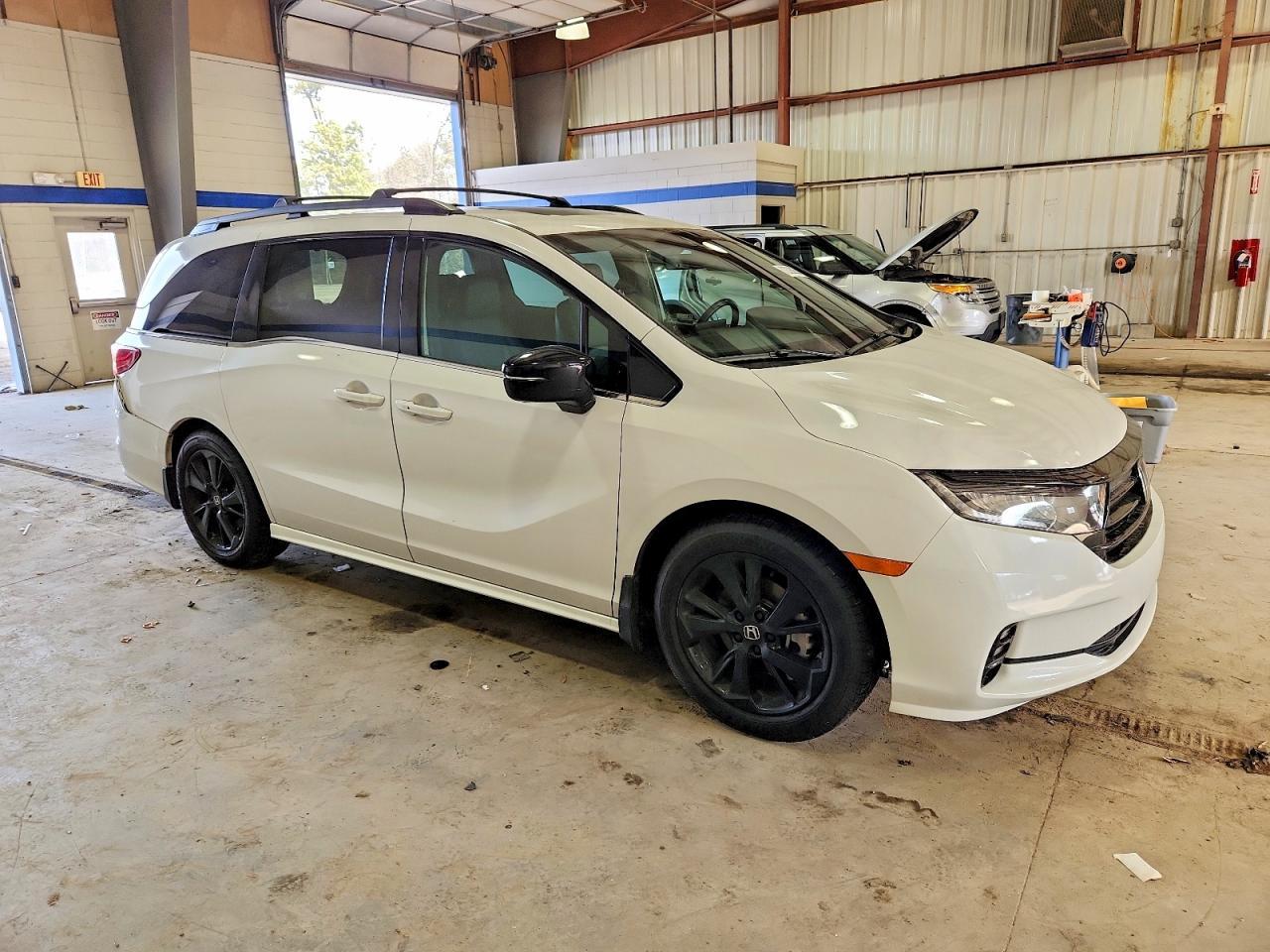 2023 Honda Odyssey Sport-L - Фото 4