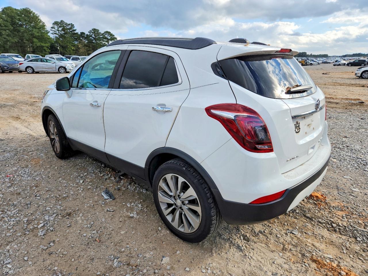 2017 Buick Encore Preferred - Фото 2
