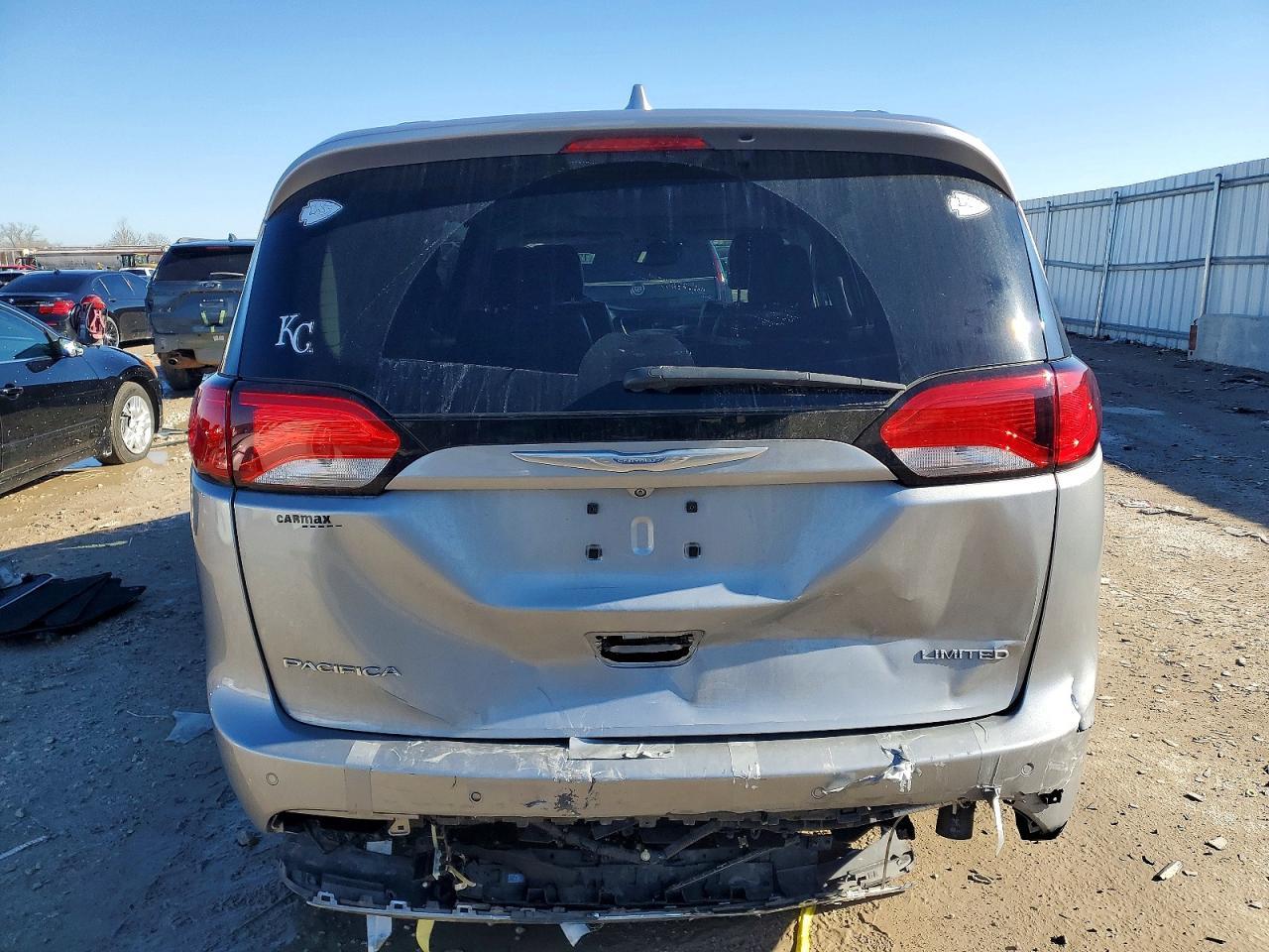 2018 Chrysler Pacifica Limited - Фото 6