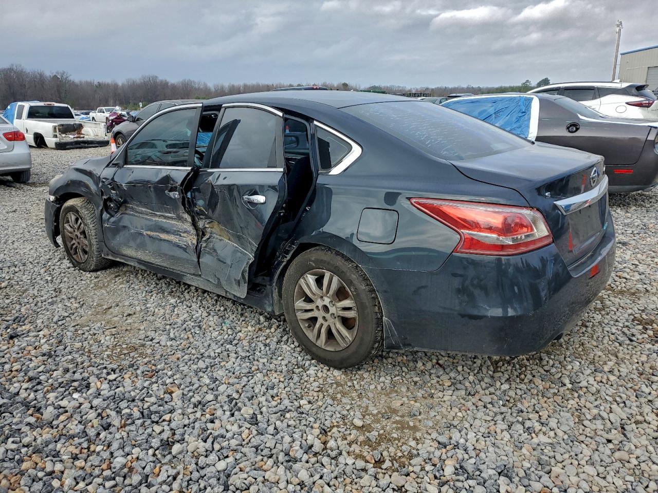 2013 Nissan Altima 2.5 - Image 2