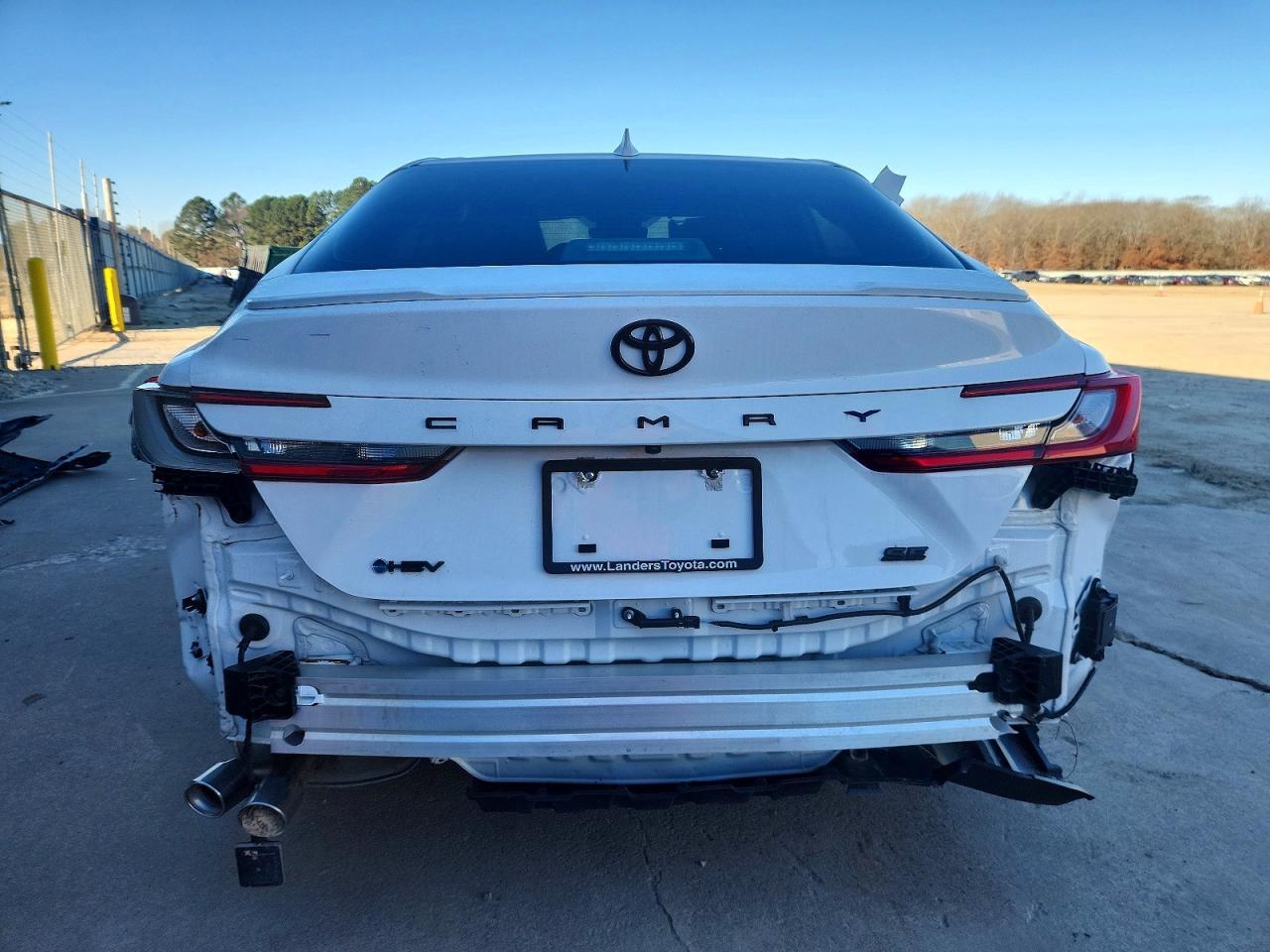 2025 Toyota Camry Se - Image 6