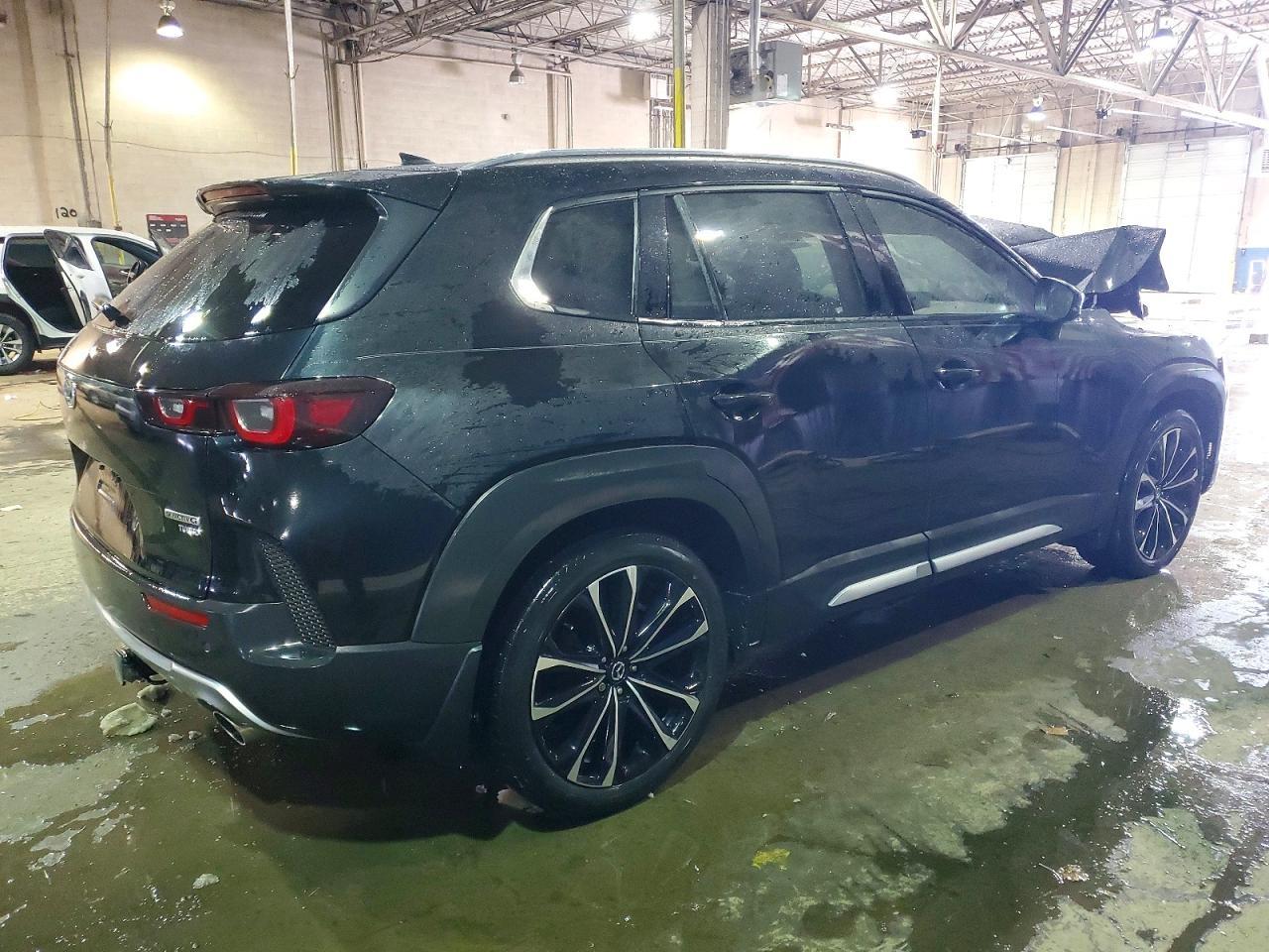 2023 Mazda Cx-50 Premium Plus - Image 3