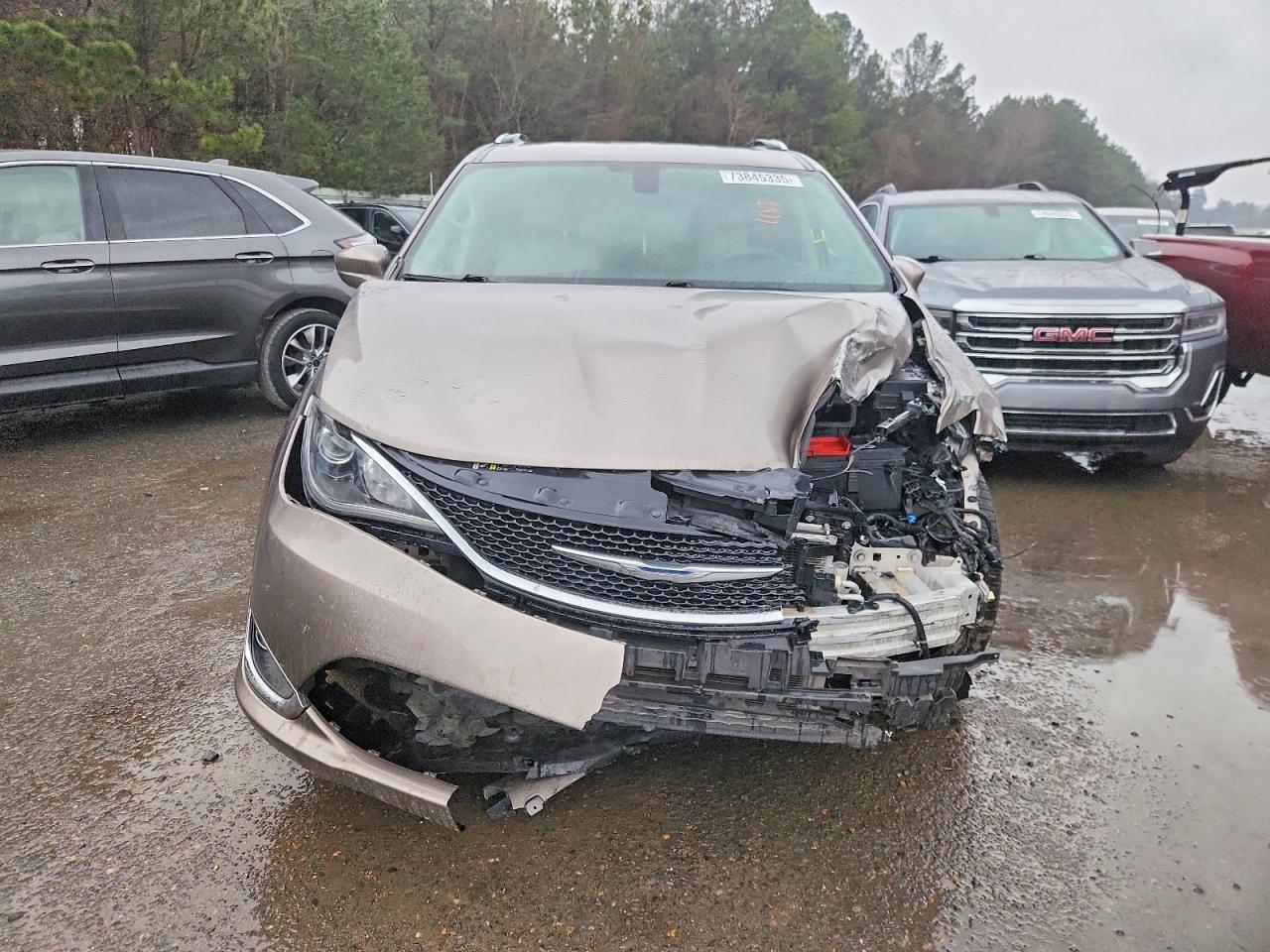 2017 Chrysler Pacifica Touring L Plus - Фото 5