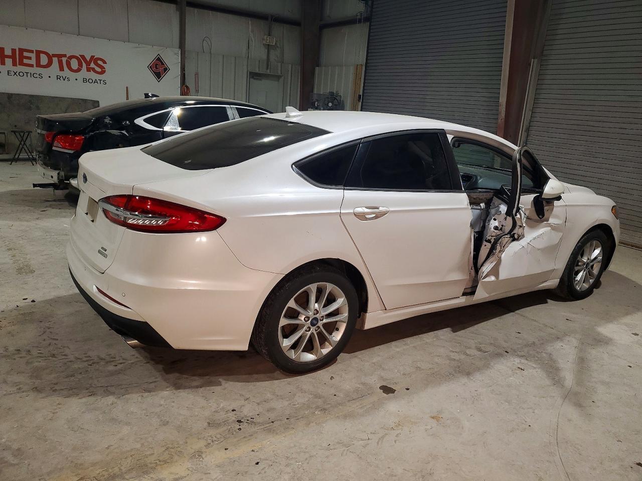 2019 Ford Fusion Se - Фото 3