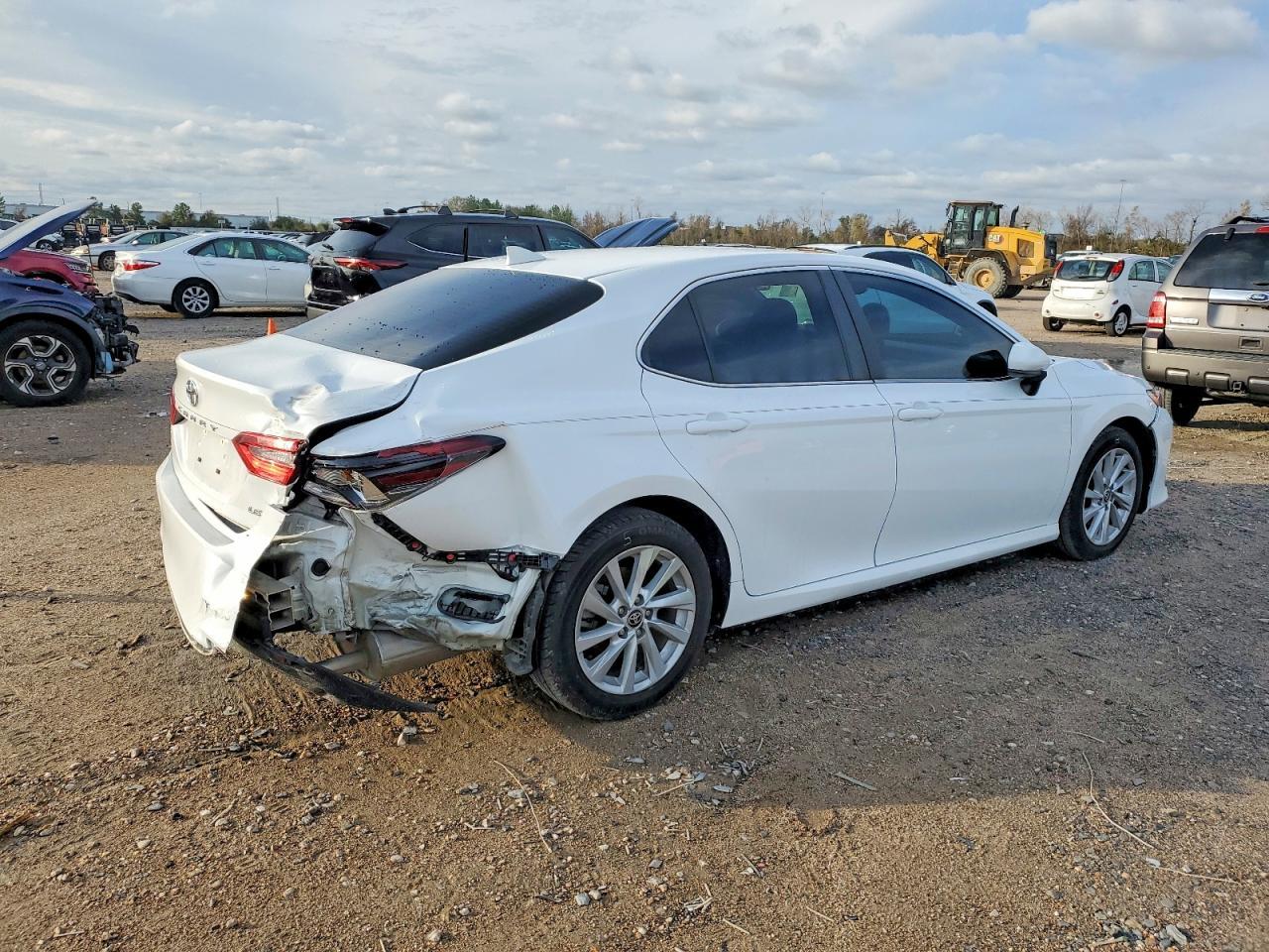 2024 Toyota Camry Le - Image 3