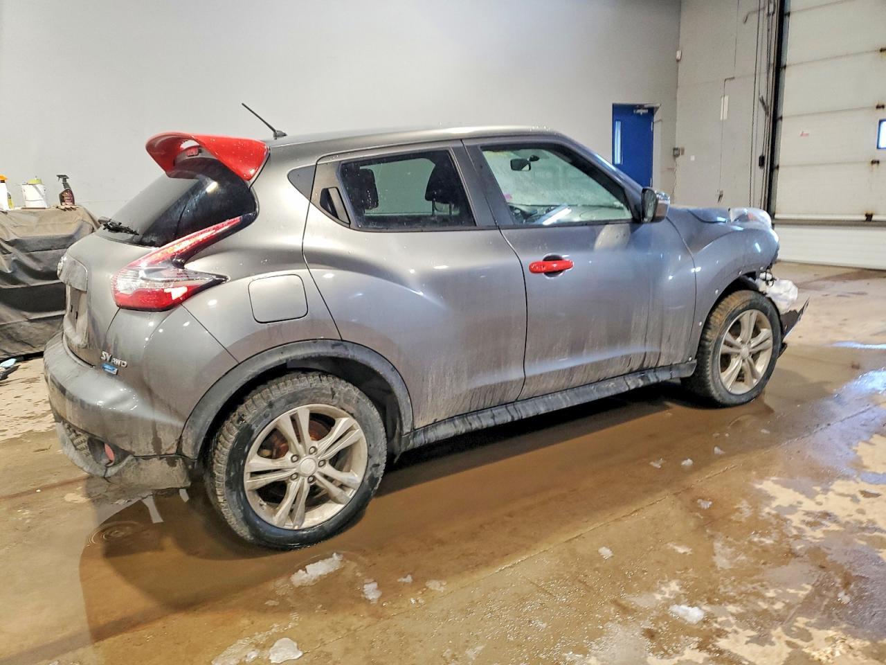 2015 Nissan Juke S - Фото 3