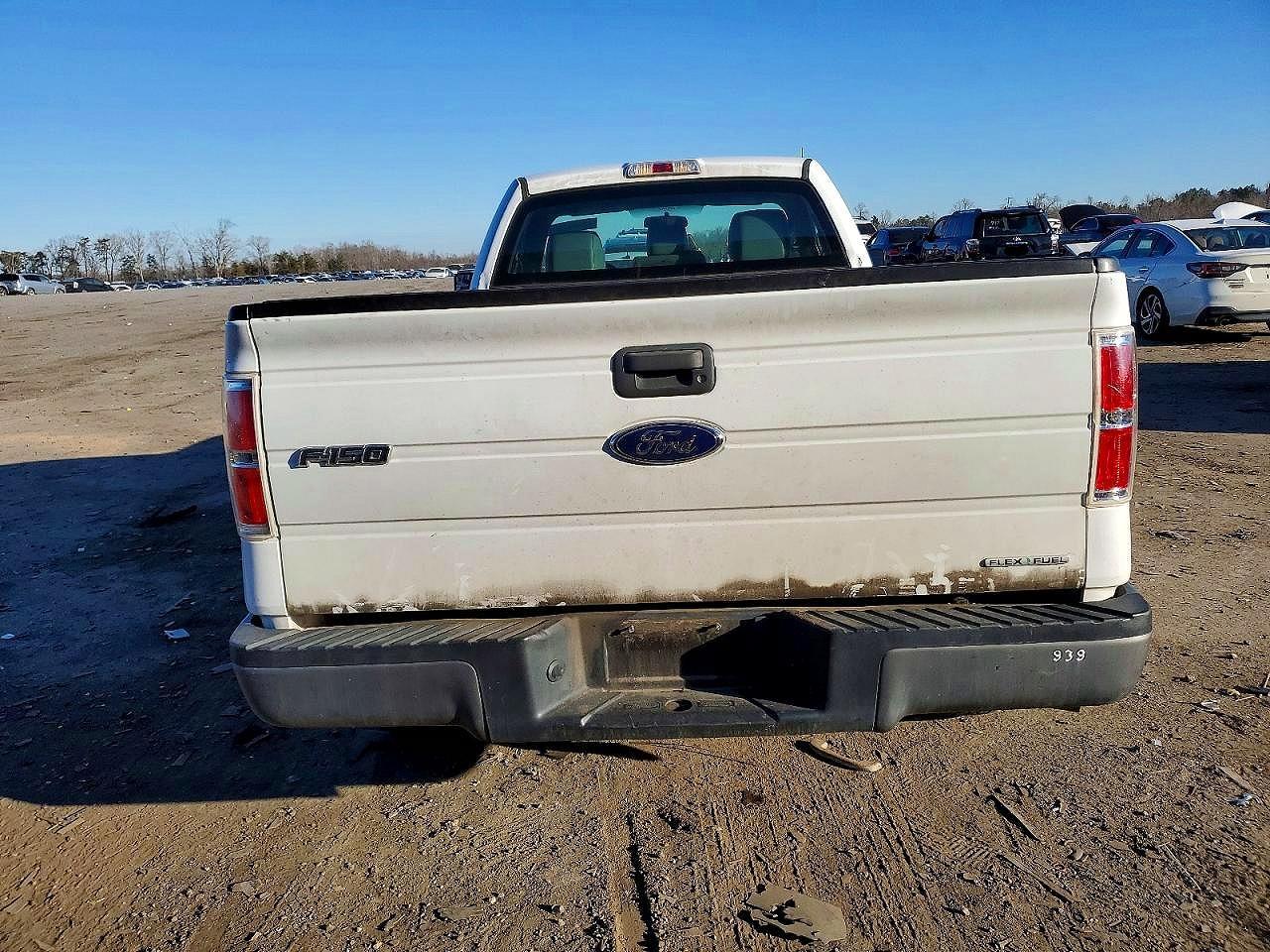 2014 Ford F150 - Фото 6