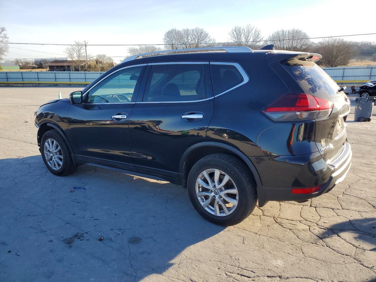 2018 Nissan Rogue S - Фото 2
