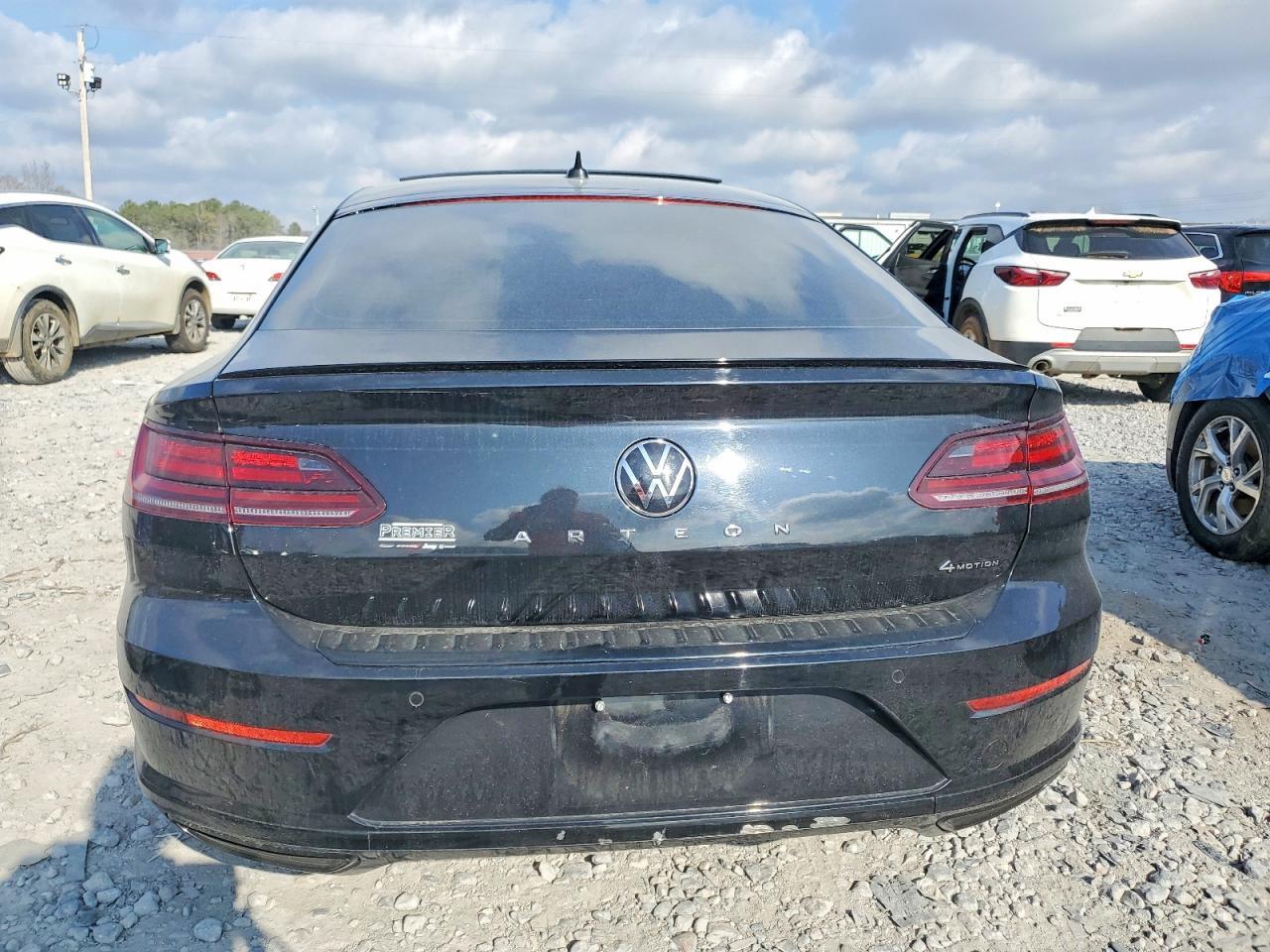 2023 Volkswagen Arteon Sel R-Line - Image 6