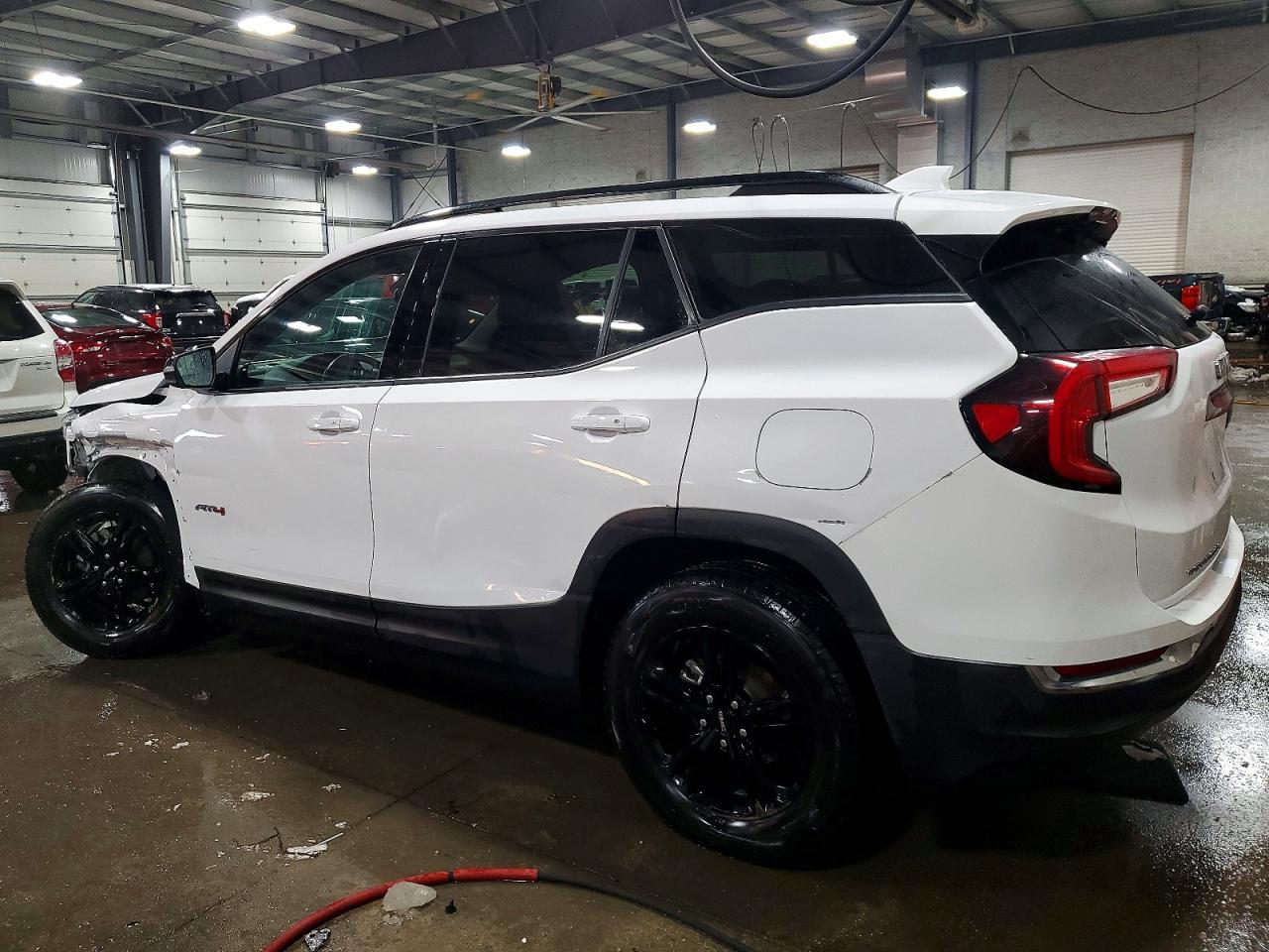 2022 GMC Terrain At4 - Image 2