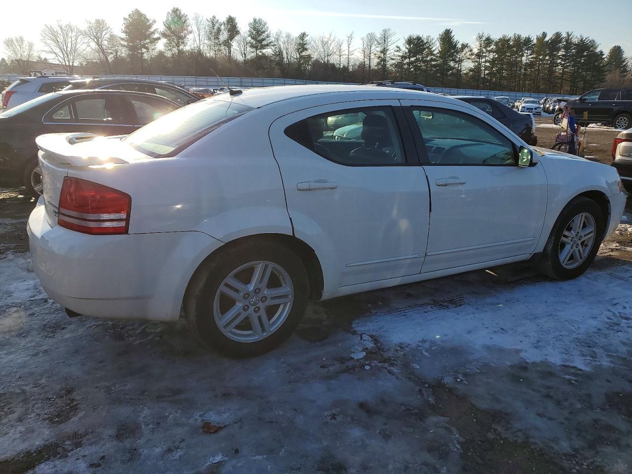 2010 Dodge Avenger R/T - Фото 3