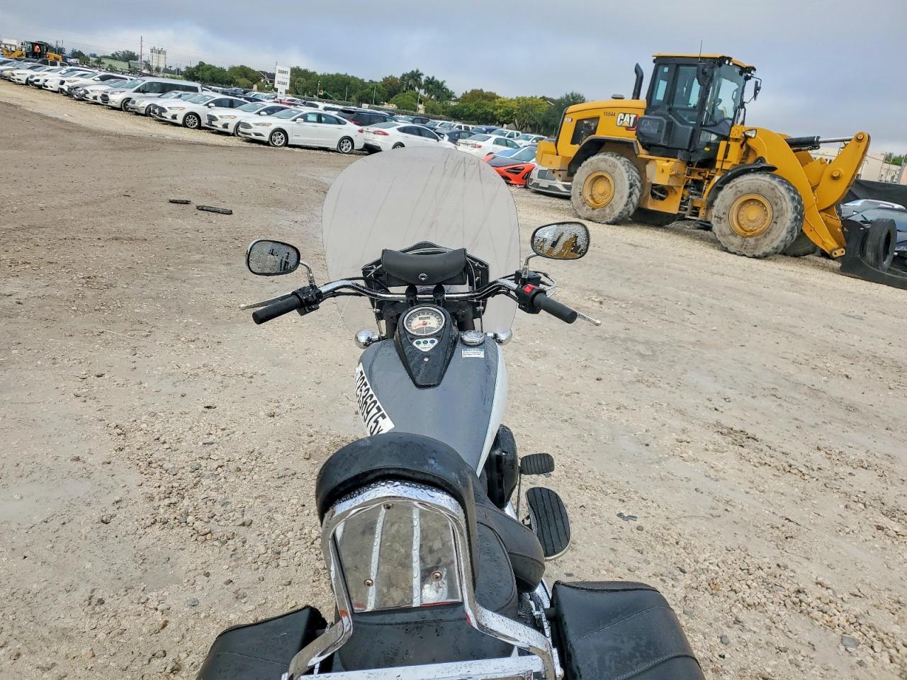 2021 Kawasaki Vn900 B - Фото 6