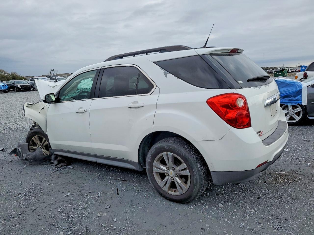 2013 Chevrolet Equinox Lt - Image 2