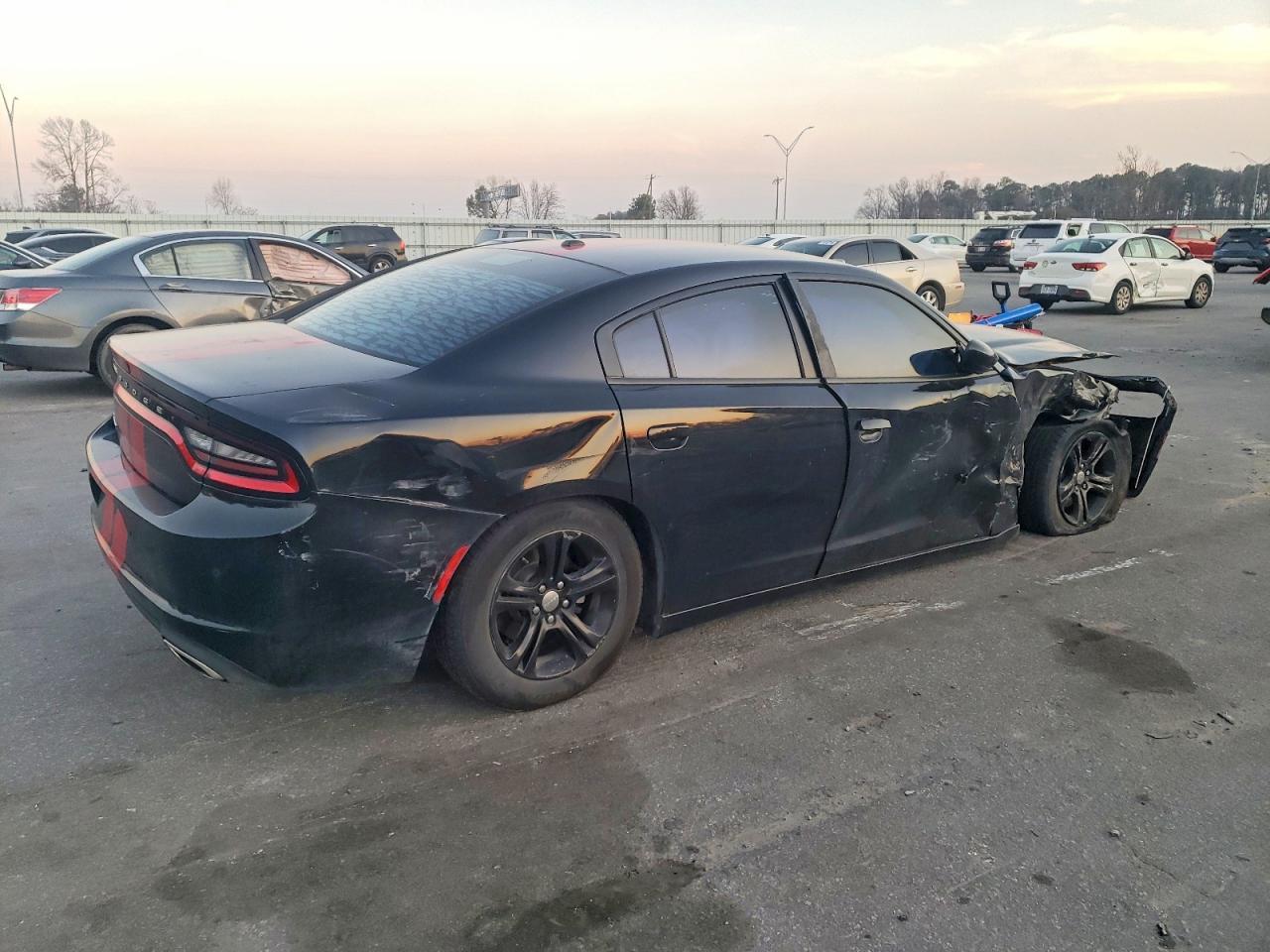 2019 Dodge Charger Sxt - Фото 3
