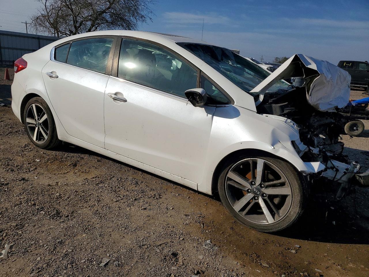 2017 Kia Forte Ex - Image 4